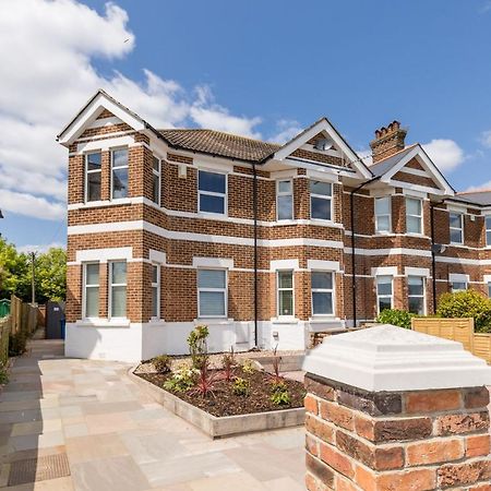 Park Lake View Poole Bagian luar foto